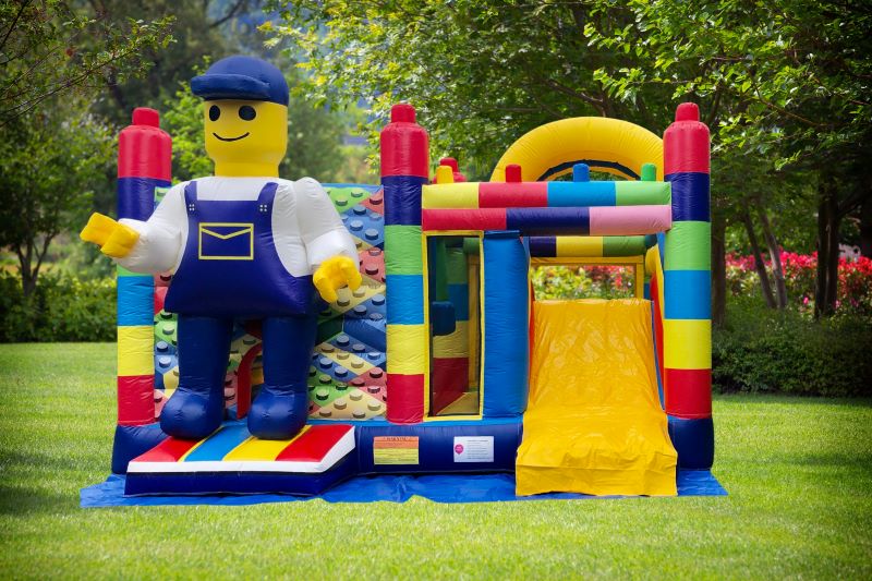 Legos ugrálóvár akadályokkal 12 éves korig